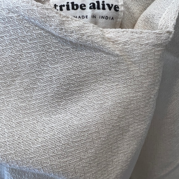 Tribe Alive Caftan Coverup and quagga green label swim bag - Picture 7 of 7
